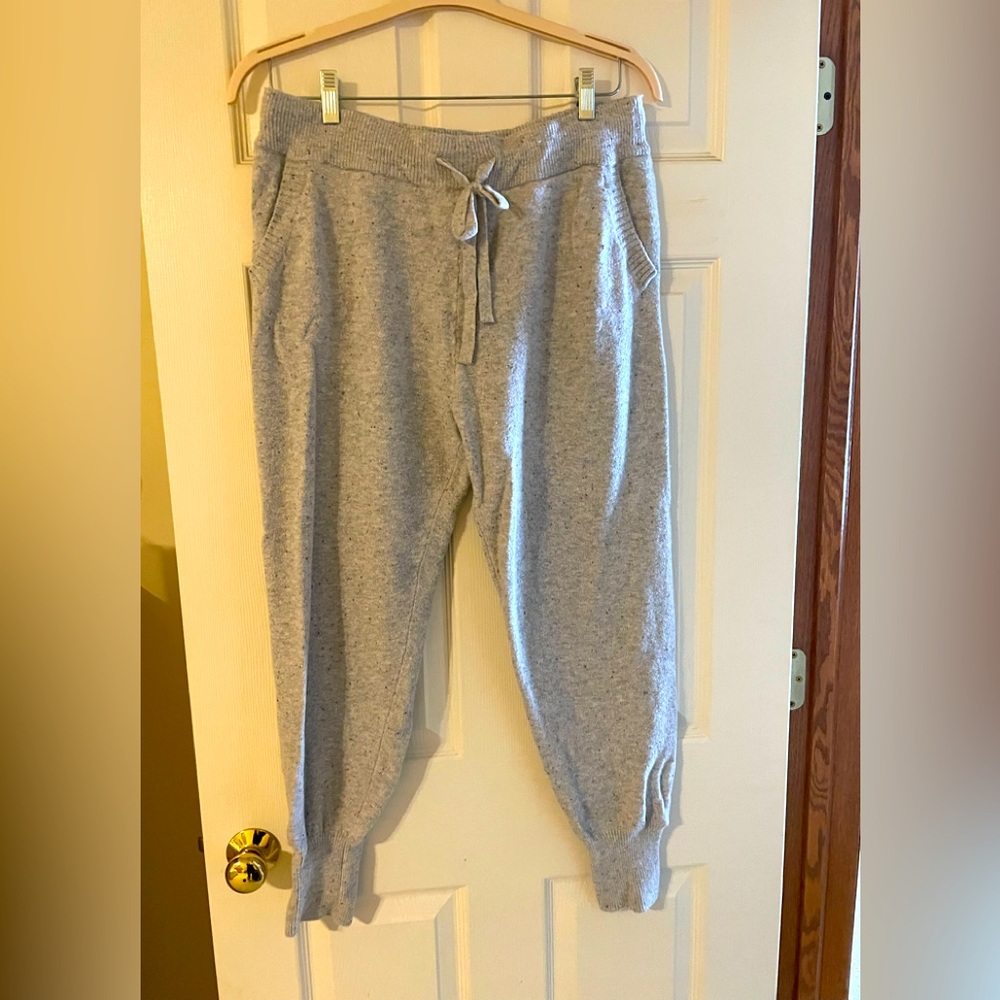 Stars Above Marled Knit Heather Gray Joggers ⭐️